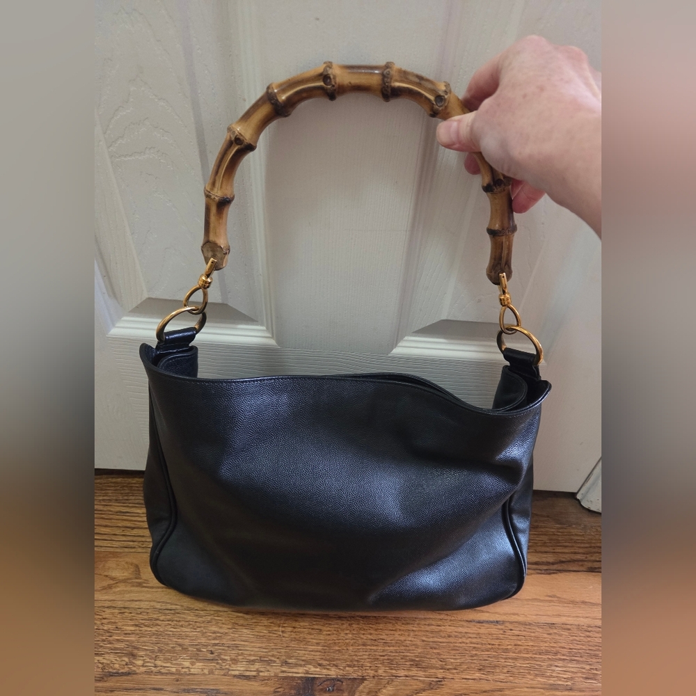 Mottini Newport Beach Black Leather Handbag with Bamboo Handle - Picture 2 of 16